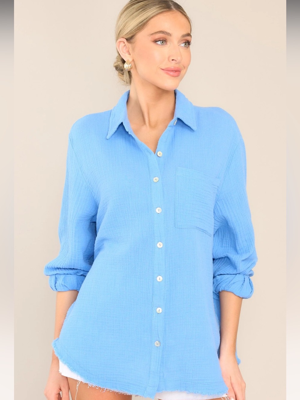 ISLAND HOPPING BLUE GAUZE BUTTON FRONT TOP
